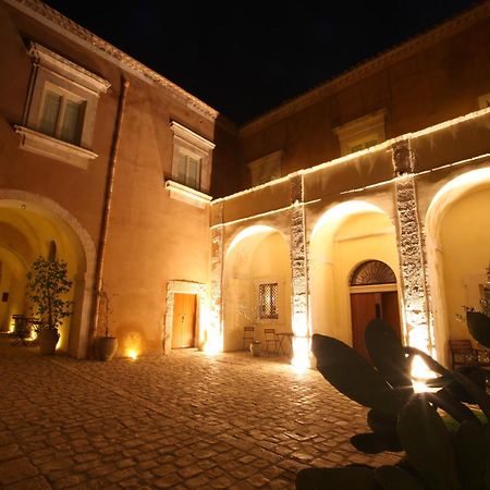 イスピカ Palazzo Gambuzzaアパートホテル エクステリア 写真