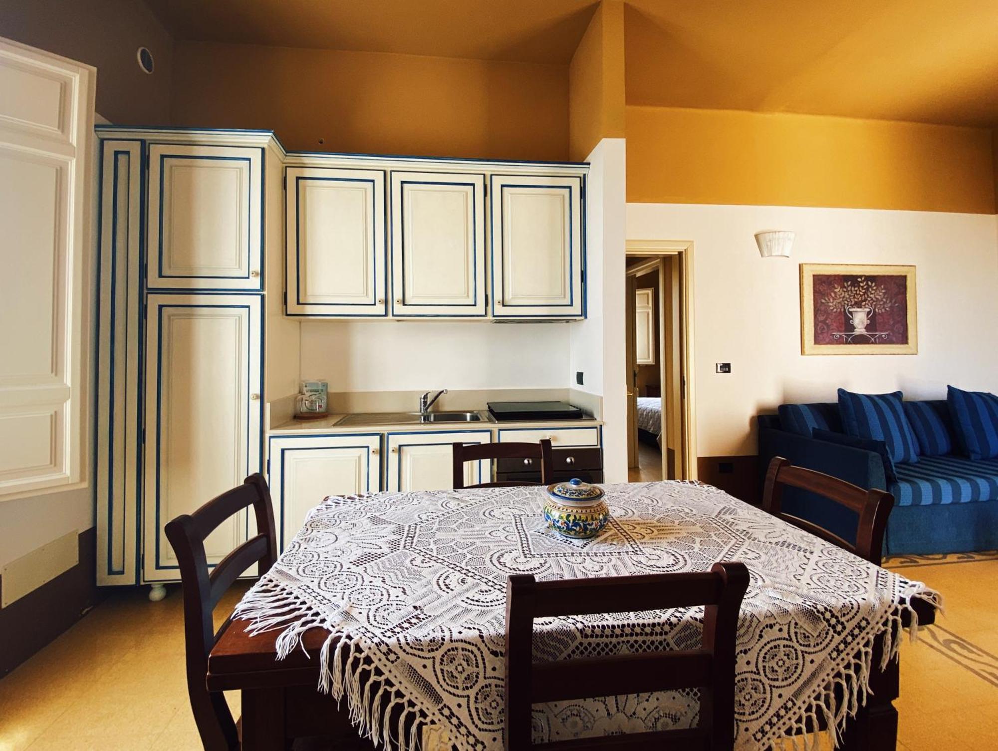 イスピカ Palazzo Gambuzzaアパートホテル 部屋 写真