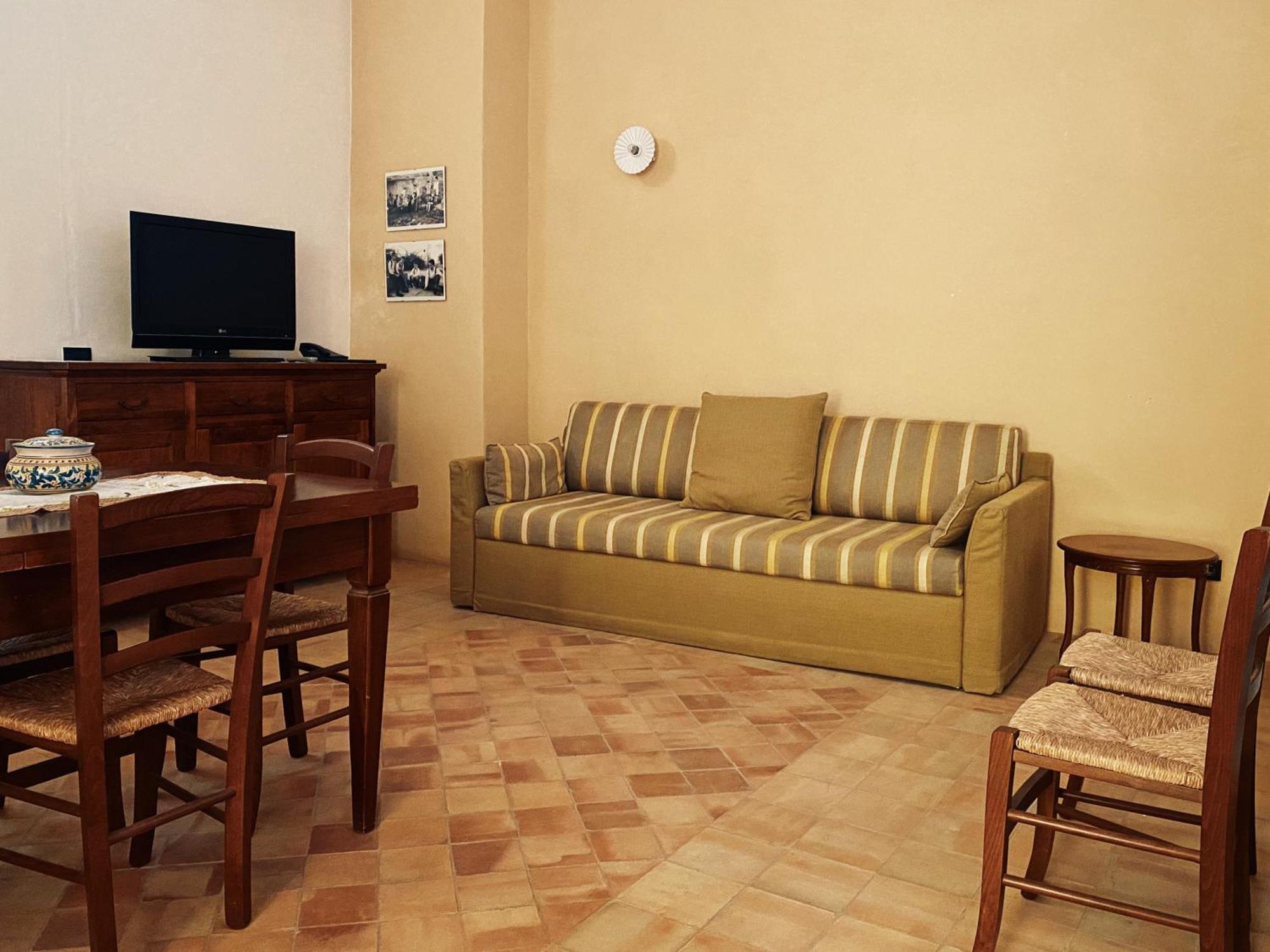 イスピカ Palazzo Gambuzzaアパートホテル 部屋 写真