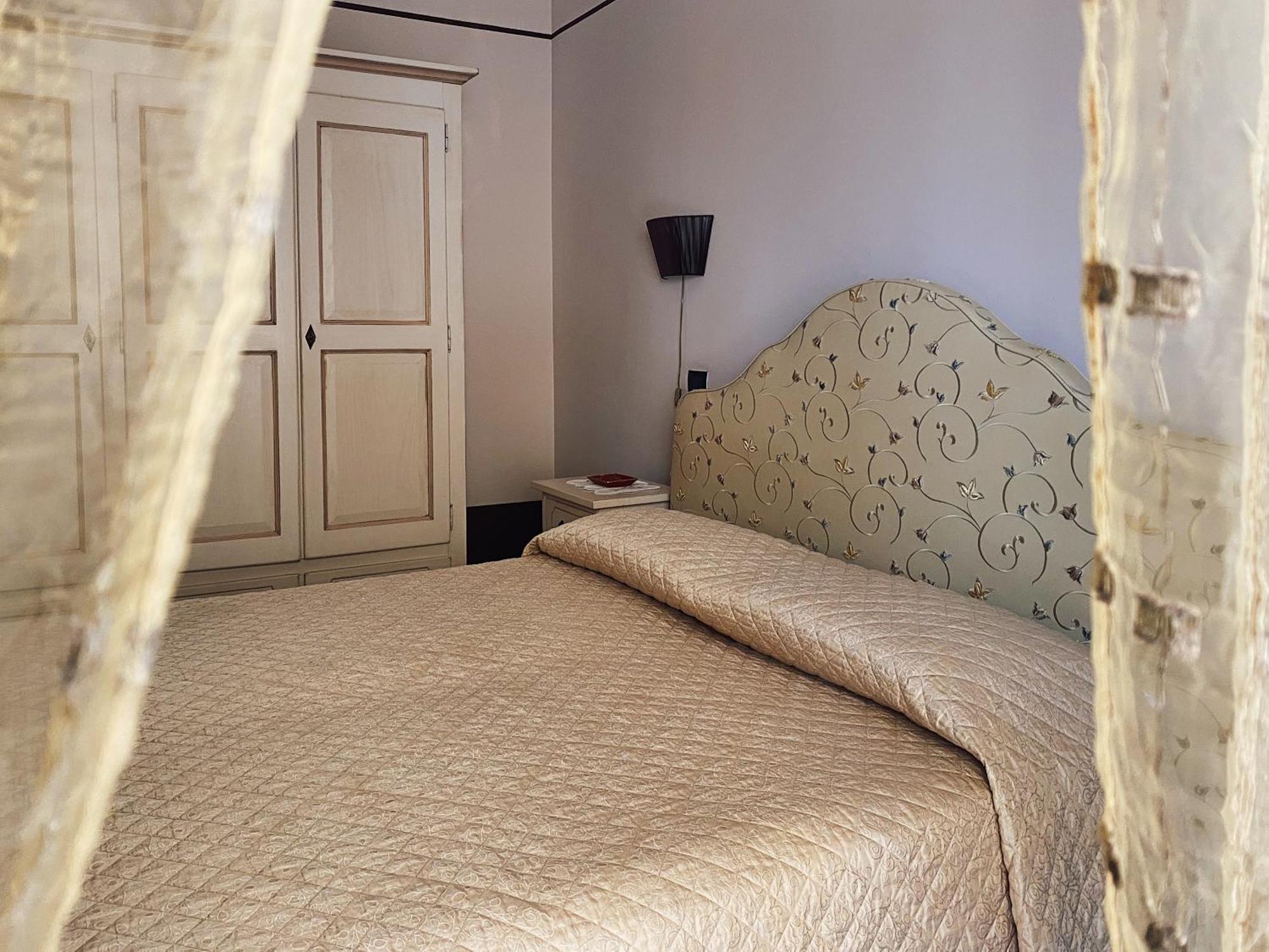 イスピカ Palazzo Gambuzzaアパートホテル 部屋 写真